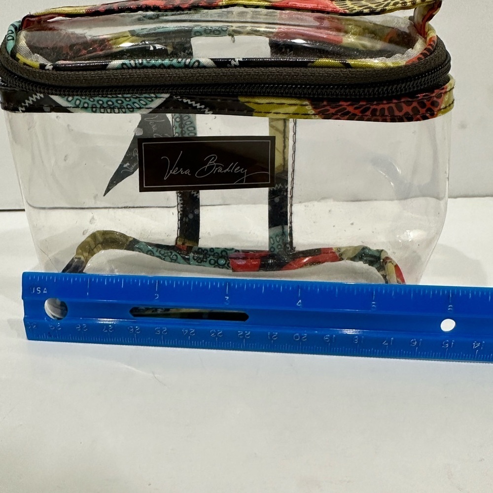 🌺 Vera Bradley Lola Plastic Cosmetic Bag 🌺 - Picture 8 of 9